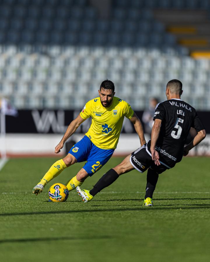 九州娱乐平台-基尔斯坦中场传球精准，助球队取胜(基尔斯坦中场传球精准,助球队取胜怎么办)