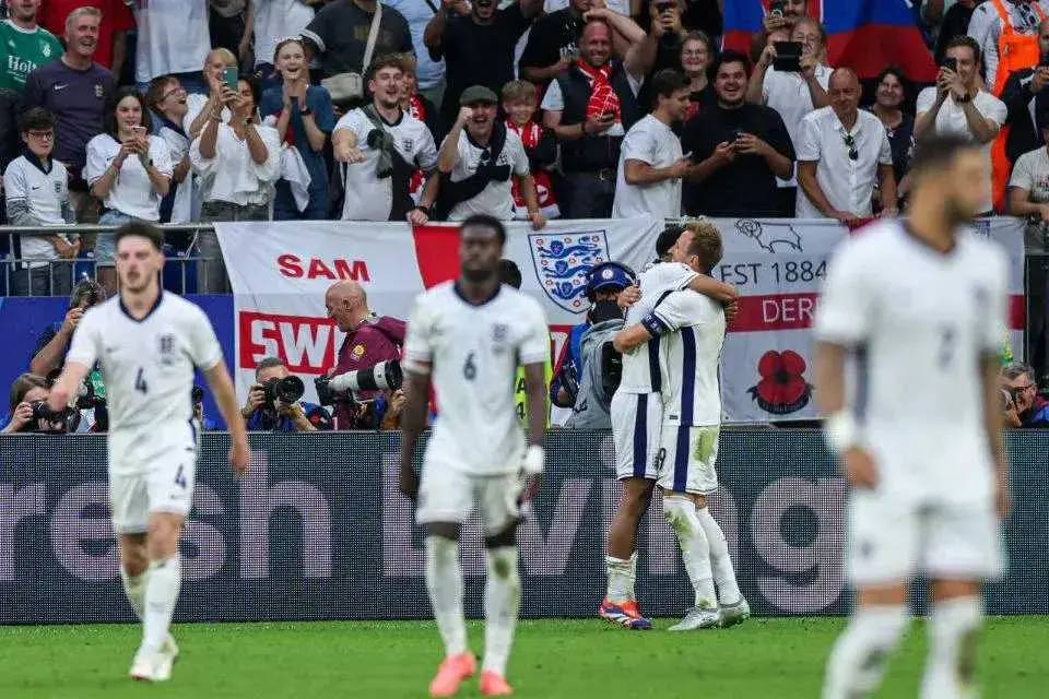 九州娱乐官方网站登录入口（九州娱乐体育、真人、游戏）-包含希腊不敌对手，欧洲杯之路岌岌可危的词条