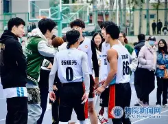 包含河南男篮遇强对手，艰难争取一场胜利的词条